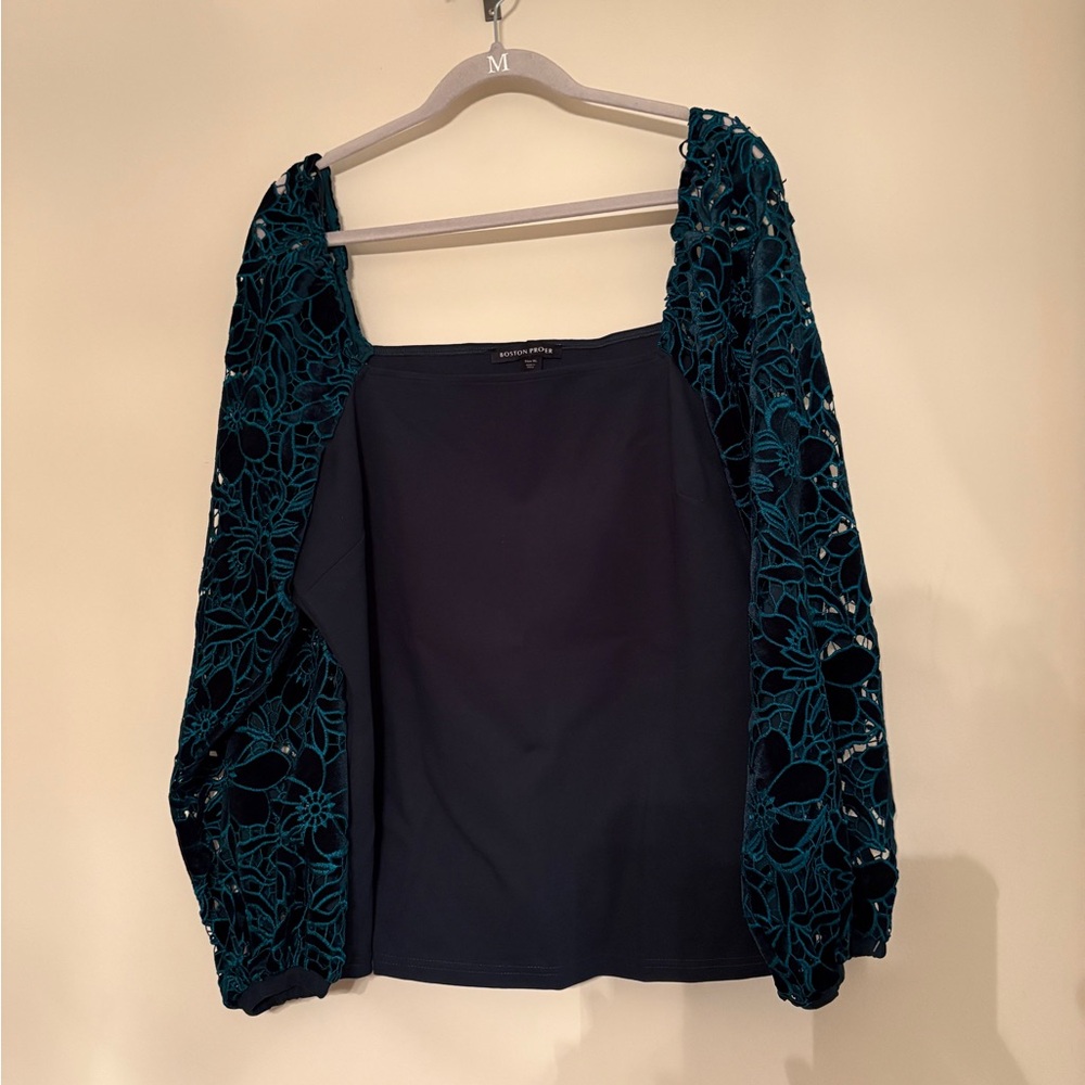 Boston Proper Square Neck Top With Lace Balloon Sleeves Holiday Top